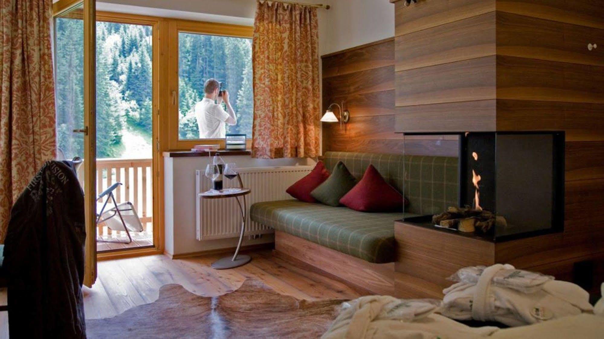 Natur- & Wanderhotel Tuxertal 4* Tux